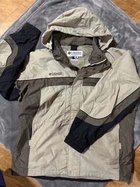Columbia Mens Interchange- Beige, Olive & Black